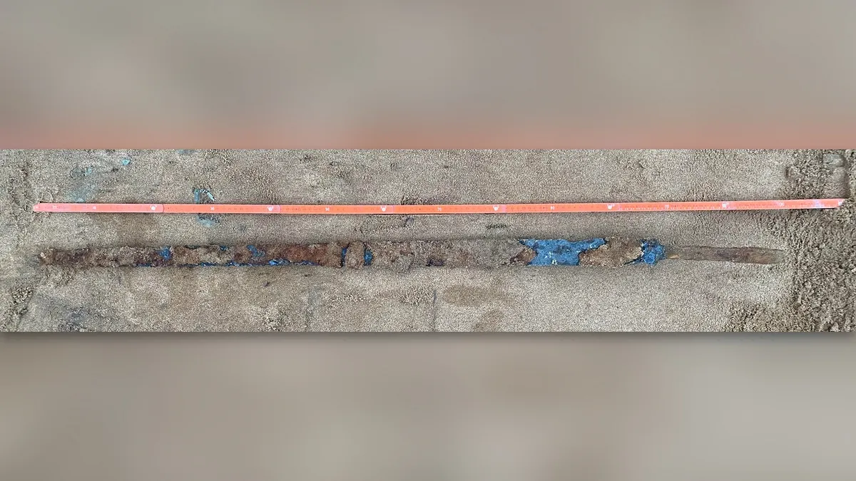 Меч виготовлений із заліза Меч виготовлений із заліза