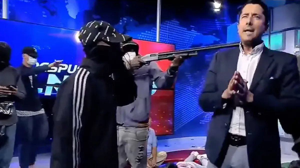 Нападение на канал в Эквадоре Нападение на канал в Эквадоре