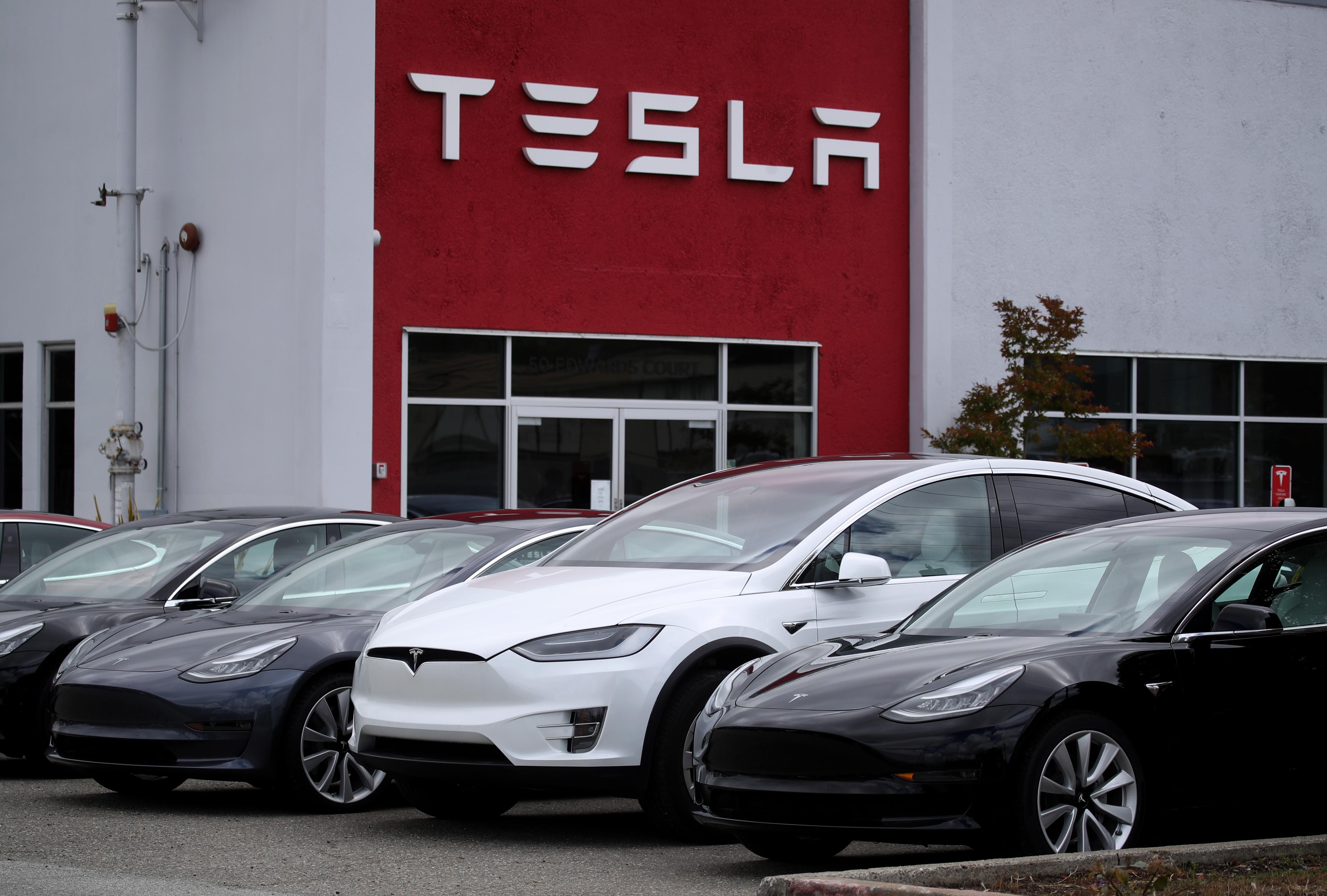 Завод Tesla у Німеччині зупинився