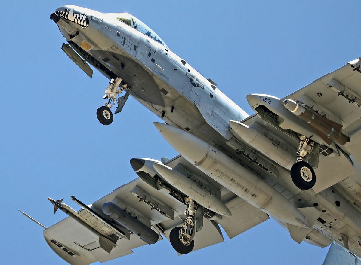 Самолет Fairchild A-10 Thunderbolt, который мог бы усилить украинский авиапарк