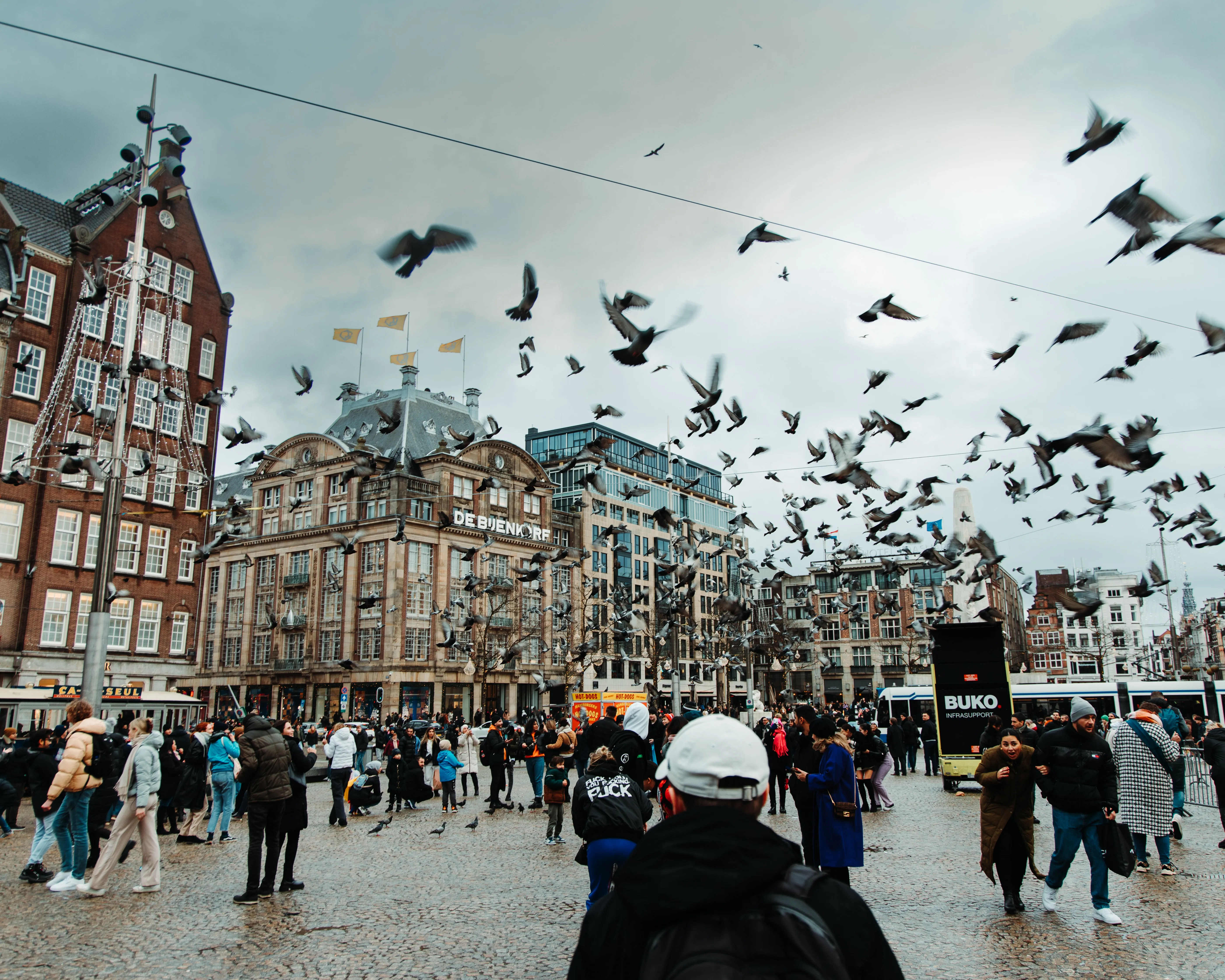 Центральна площа Амстердама Центральна площа Амстердама