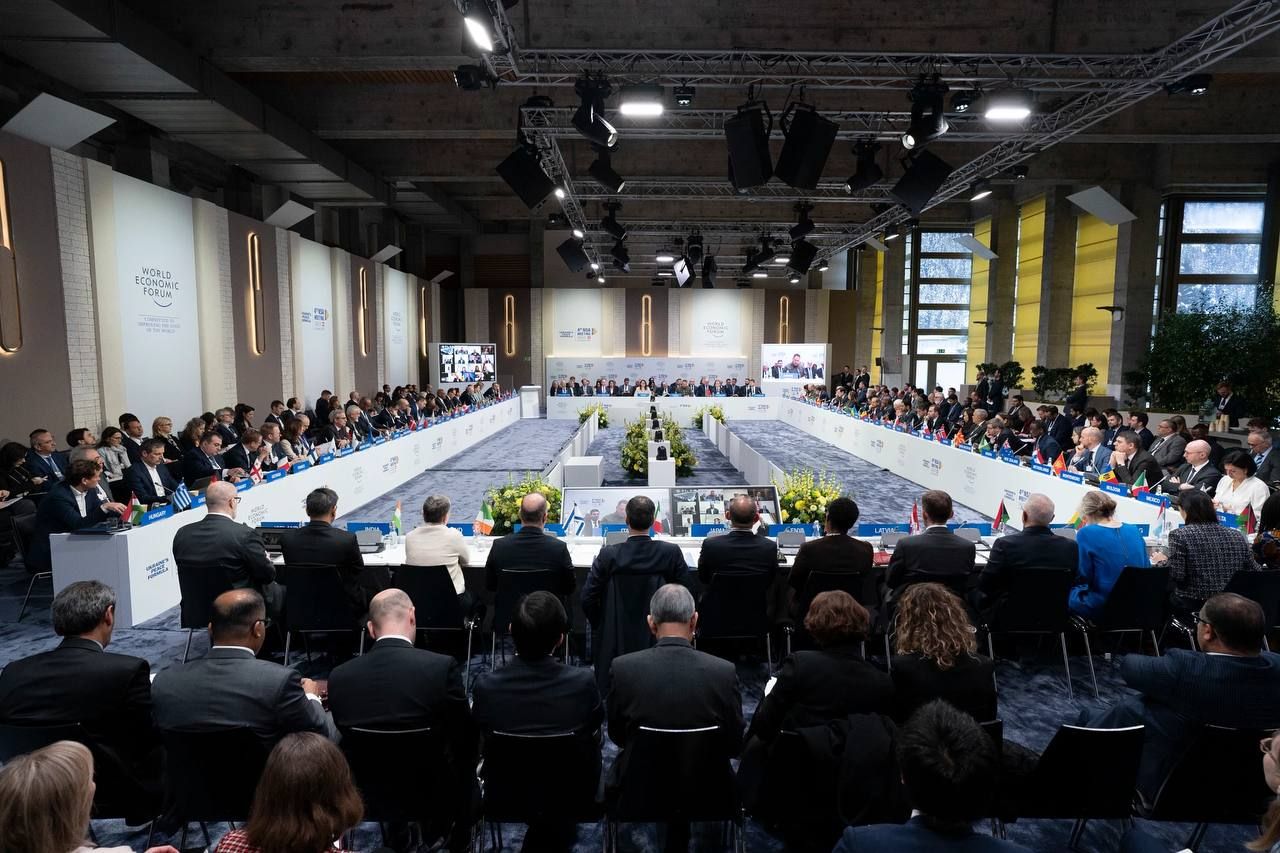 Саміт в Давосі 14 січня Саміт в Давосі 14 січня