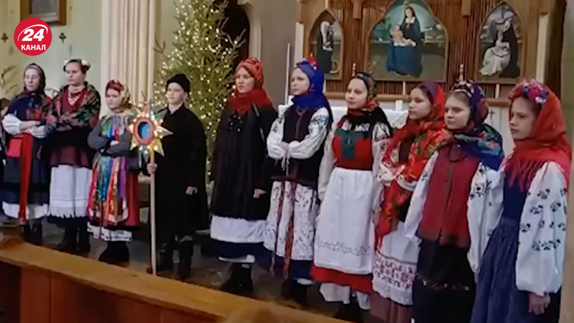 Колядки на украинском языке пели на конкурсе в Ялте