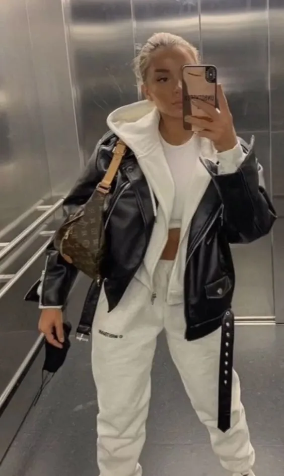 Верхній одяг, який добре поєднується зі спортивними штанами Верхній одяг, який добре поєднується зі спортивними штанами