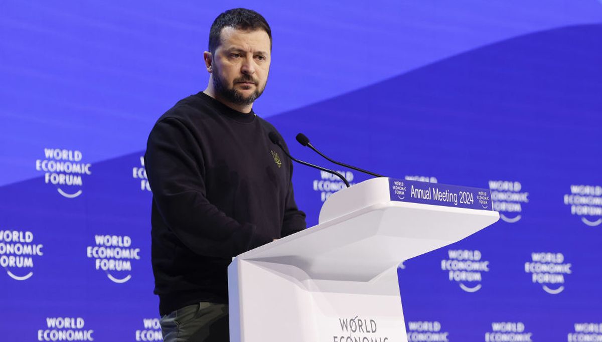 Зеленський пояснив, чи є обмеження щодо завдання ударів по Росії Зеленський пояснив, чи є обмеження щодо завдання ударів по Росії