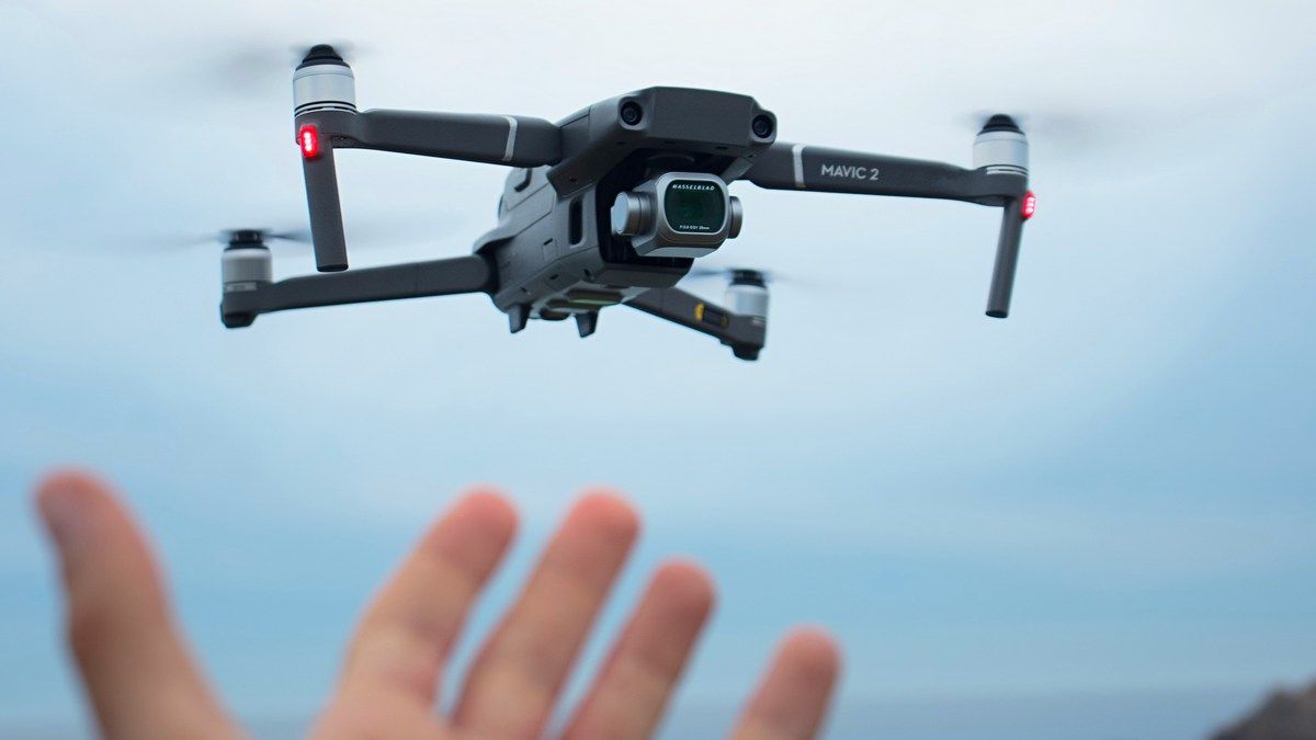 ФБР заявило об опасности дронов DJI ФБР заявило об опасности дронов DJI