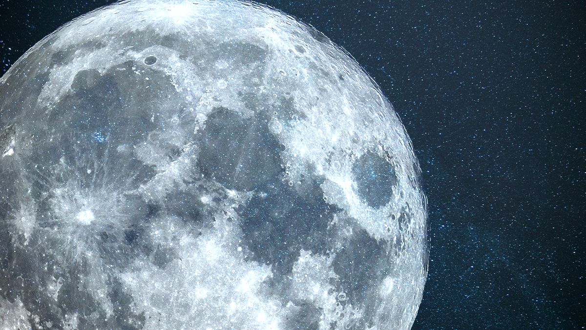 Древній Місяць містив багато води в своїй корі, і вона може досі бути там