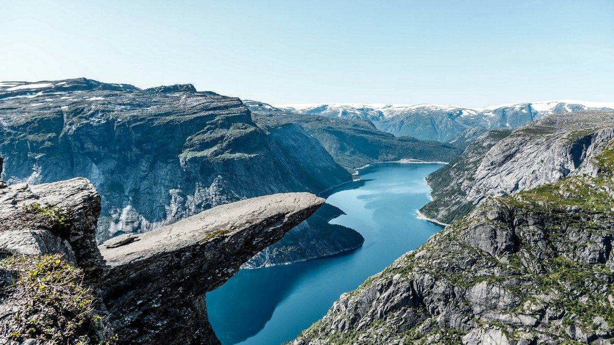 Что такое фьорды, как они формируются и почему их так много в Норвегии