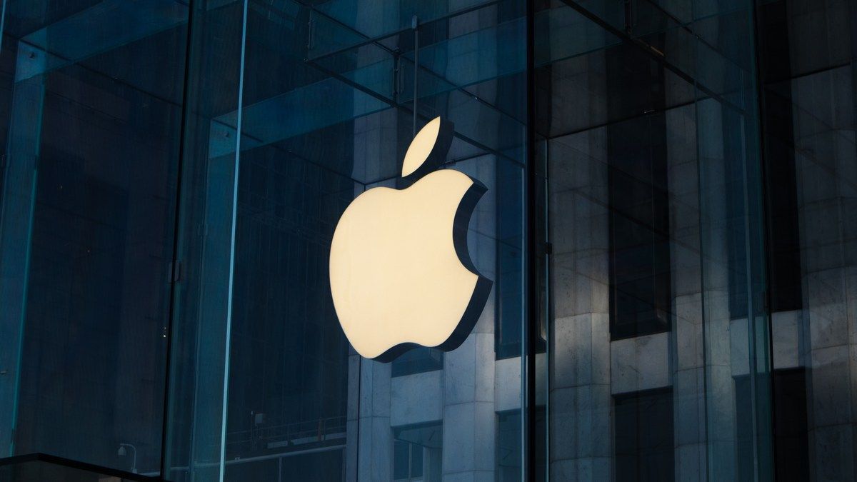 Россия взыскала с Apple более миллиарда рублей в свой бюджет