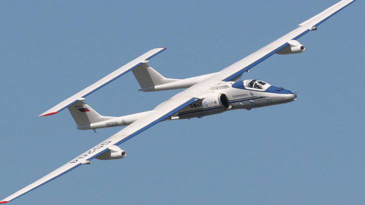 Как выглядит самолет М-55 Геофизика - фото Как выглядит самолет М-55 Геофизика - фото