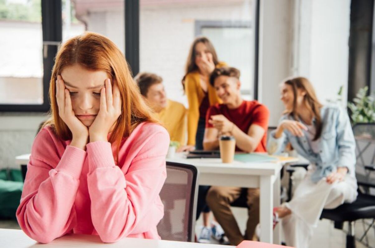 Булинг в школе - сколько случаев фиксируют в Украине и наказывают ли нарушителей Булинг в школе - сколько случаев фиксируют в Украине и наказывают ли нарушителей