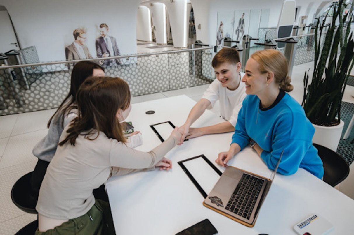 Навчання українців у Польщі - де знайти українську школу мрії у сусідній країні Навчання українців у Польщі - де знайти українську школу мрії у сусідній країні