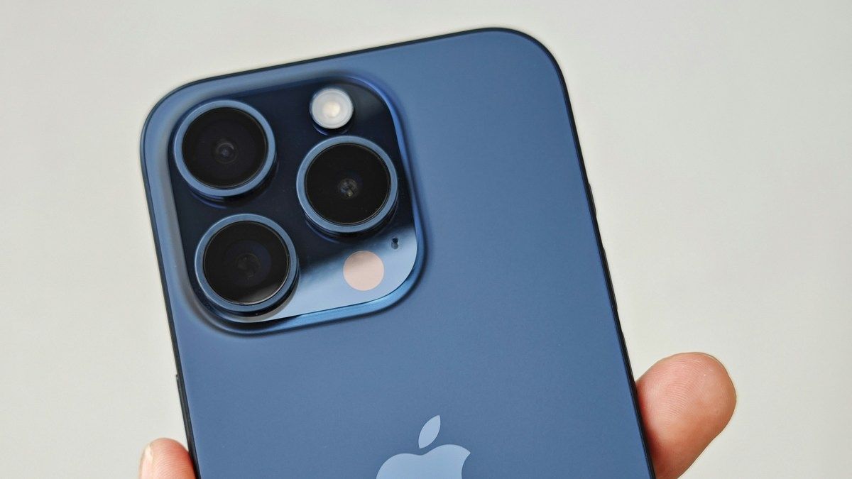 Каким смартфоном линейки iPhone 15 больше и меньше всего довольны покупатели Каким смартфоном линейки iPhone 15 больше и меньше всего довольны покупатели