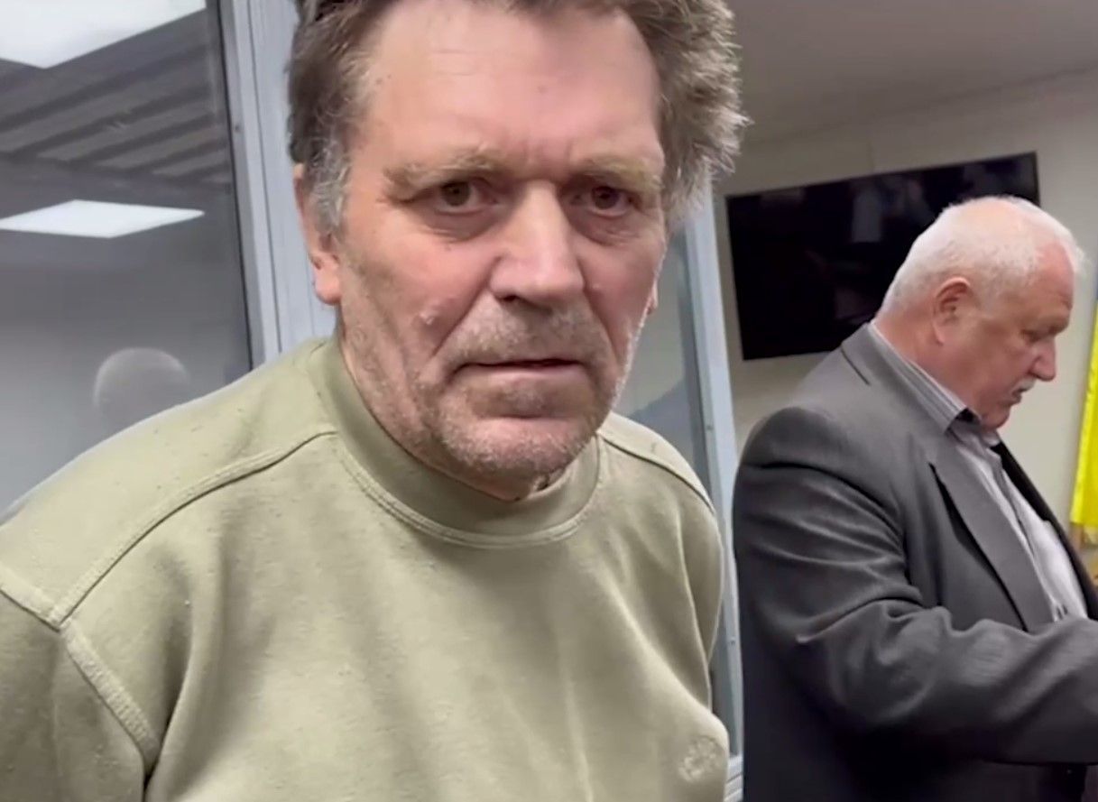 Суд отпустил из-под домашнего ареста охранника, который не пустил людей в укрытие - 24 Канал Суд отпустил из-под домашнего ареста охранника, который не пустил людей в укрытие - 24 Канал