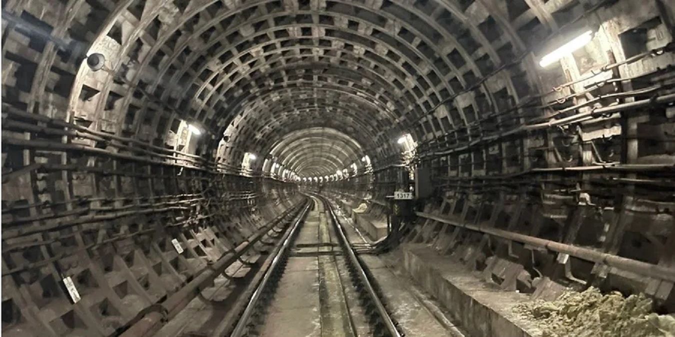 Работы по восстановлению тоннеля метро возле Лыбедской