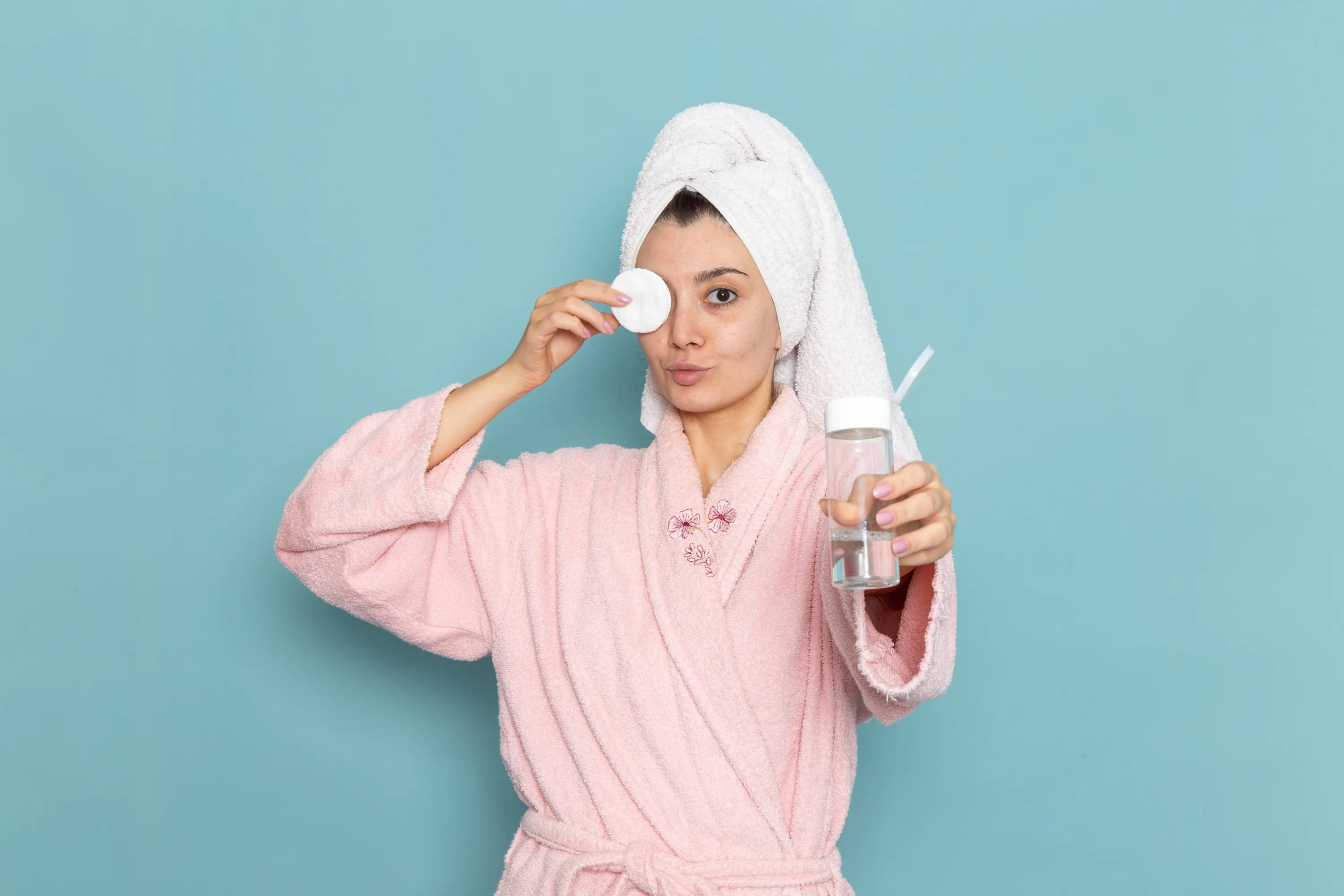 Мицеллярная вода – эффективное средство очищения Мицеллярная вода – эффективное средство очищения