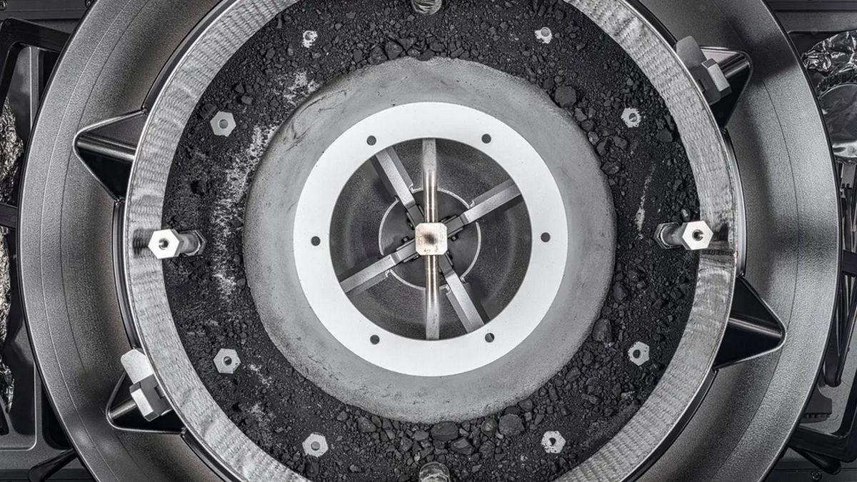 Астероїд Бенну, зразки якого отримали вчені, може походити з океанічного світу Астероїд Бенну, зразки якого отримали вчені, може походити з океанічного світу