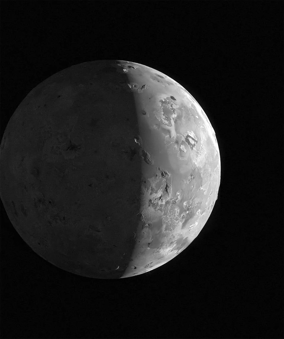 Іо – вулканічний супутник Юпітера