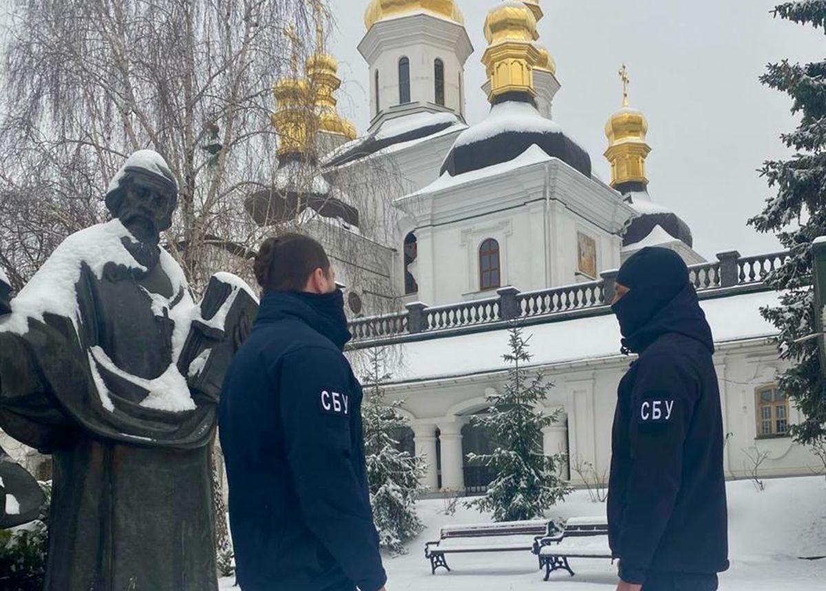 СБУ проводить обшуки у Лаврі СБУ проводить обшуки у Лаврі