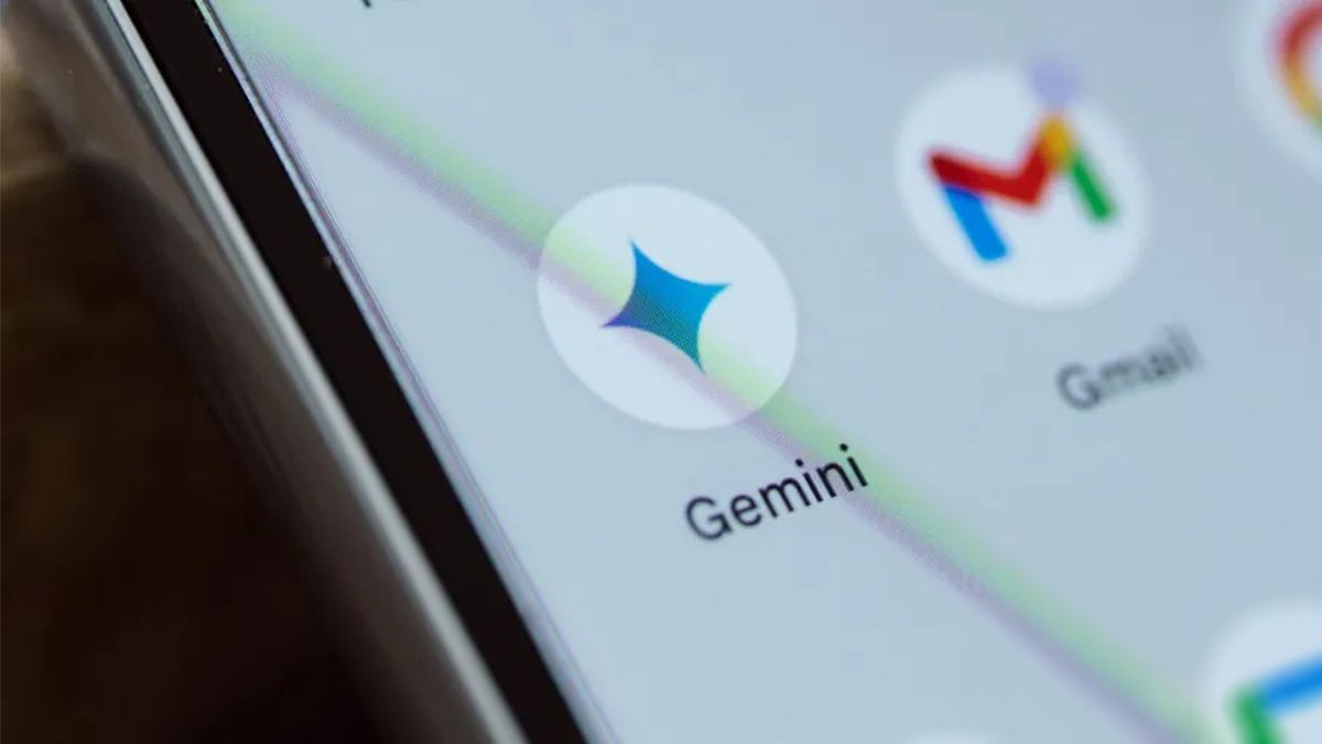 Google випустив нову версію голосового помічника Assistant, і це також додаток для Bard Google випустив нову версію голосового помічника Assistant, і це також додаток для Bard