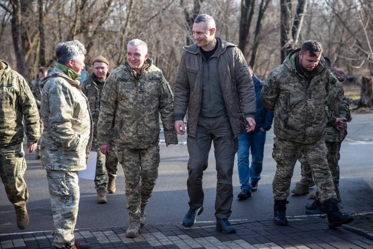 Кличко встретился с бойцами, которые отправляются на восток Украины