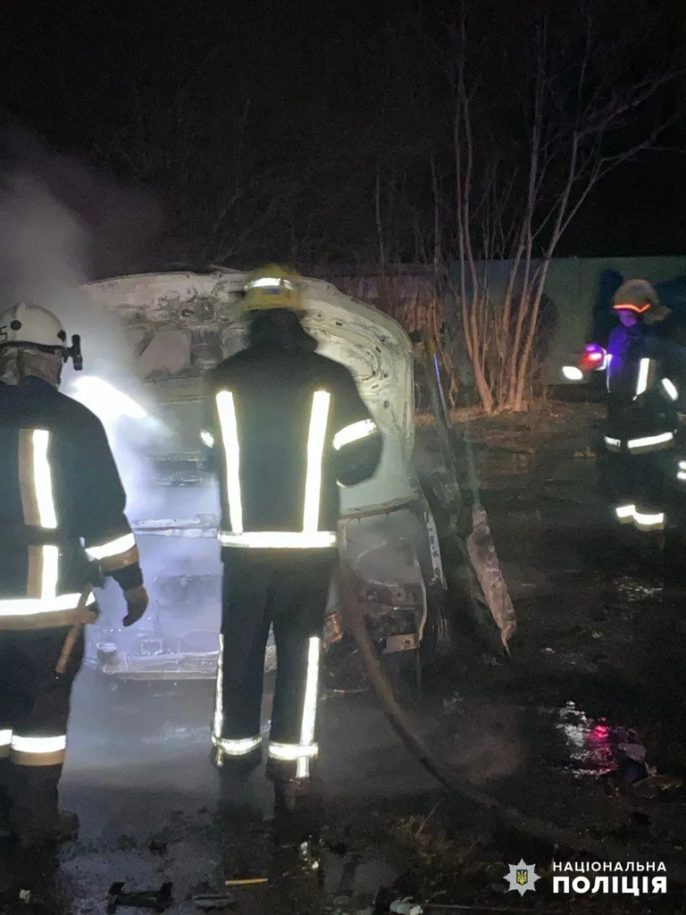 Біля Одеси в автівці Українській добровольчій армії підірвали Альберта Кручиніна та його дружину Наталю Альберт Кручинін і Наталя Кручиніна – підірвали автівку представників УДА під Одесою