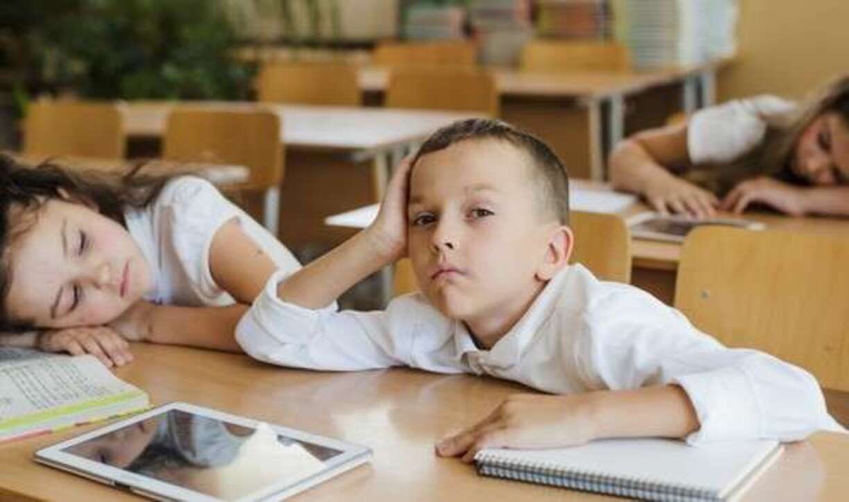 Запрет телефонов в школах - в Великобритании ограничат права школьников в отношении мобильных Запрет телефонов в школах - в Великобритании ограничат права школьников в отношении мобильных