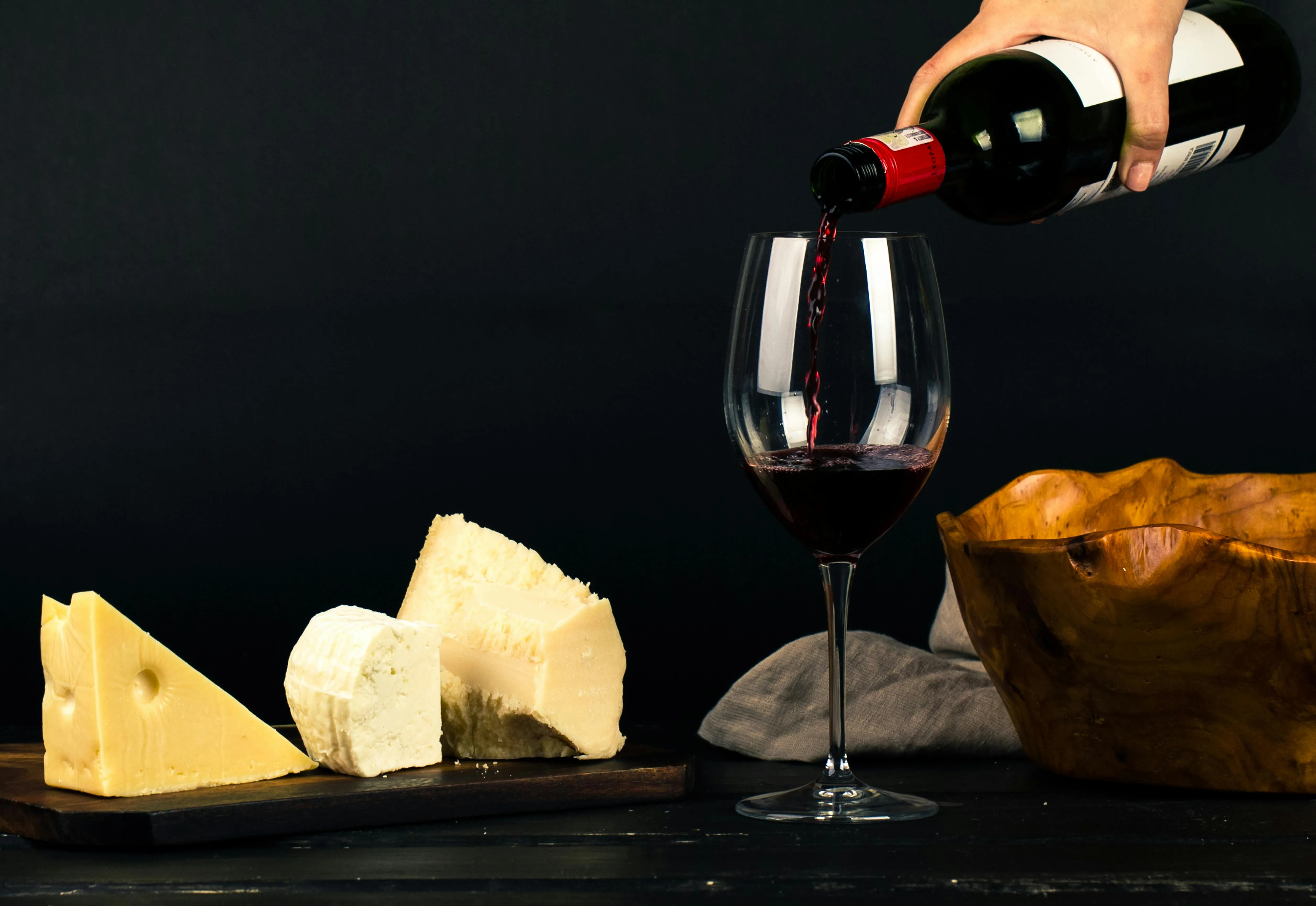 Какие есть плюсы и минусы от употребления вина
