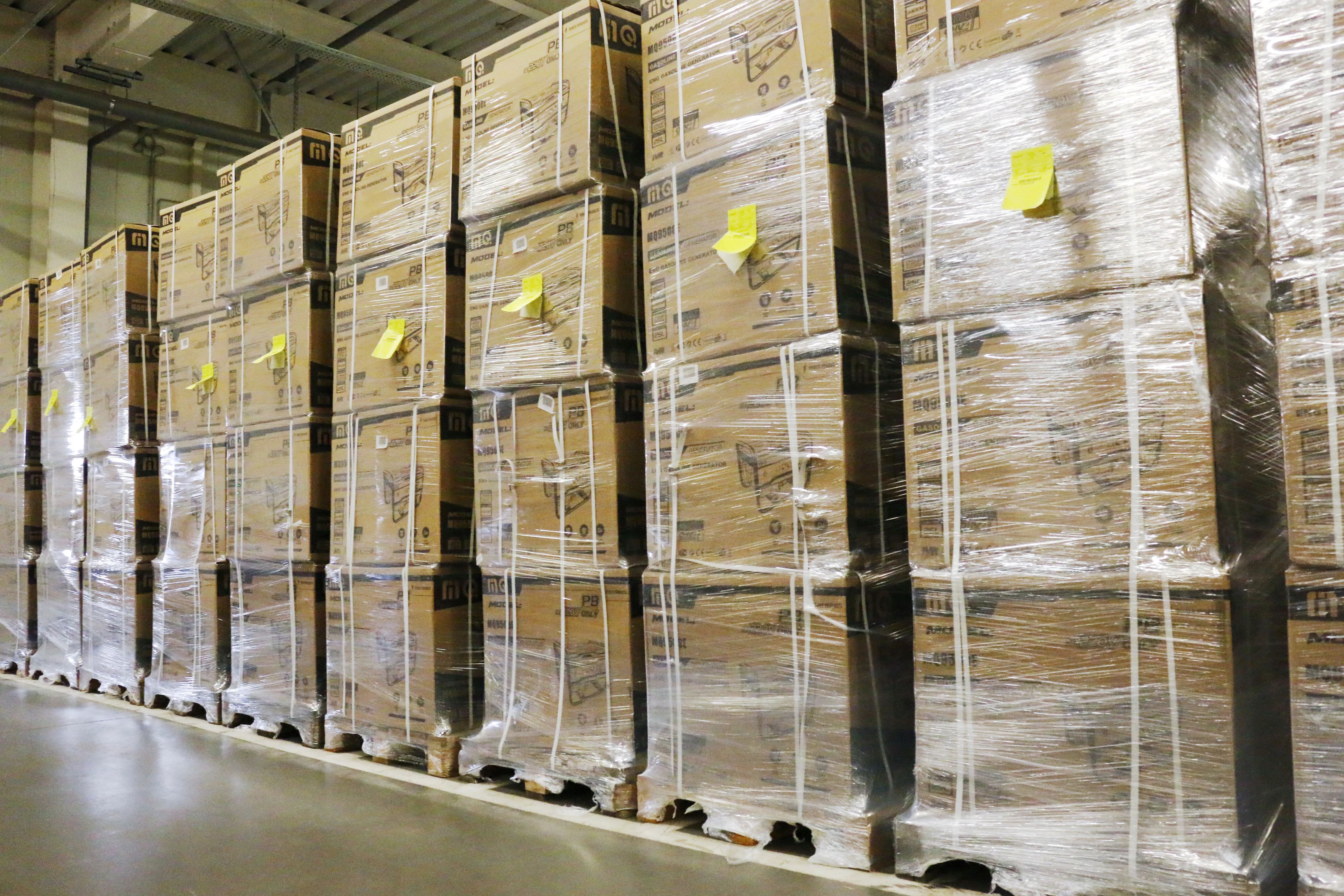 Компанія Епіцентр передала 500 генераторів ЗСУ Компанія Епіцентр передала 500 генераторів ЗСУ