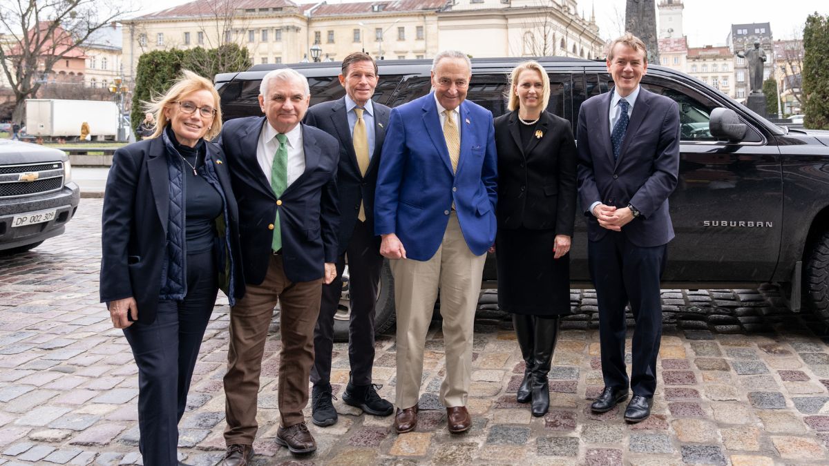 Чак Шумер прибыл во Львов Чак Шумер прибыл во Львов