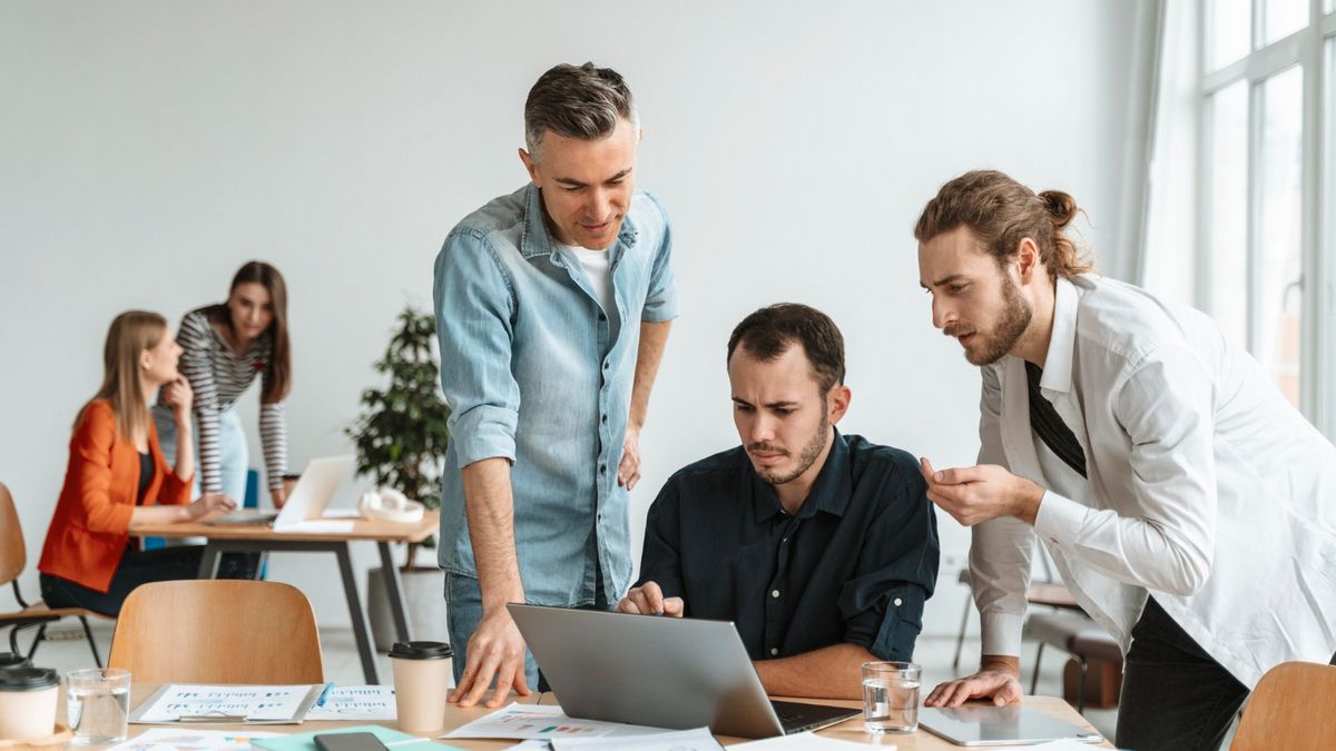 Кого потребує ІТ-індустрія у 2024 році Кого потребує ІТ-індустрія у 2024 році