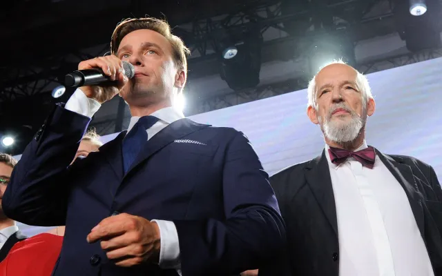 Босяк и Корвин Микке Босяк и Корвин Микке