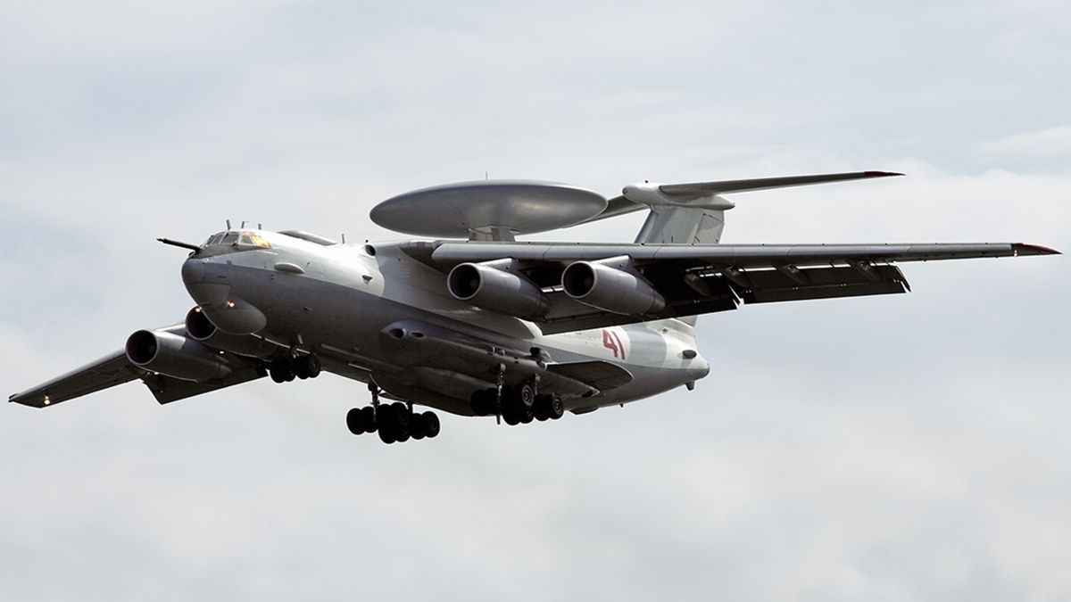 В ГУР рассказали, чем сбили самолет А-50, - источники - 24 Канал В ГУР рассказали, чем сбили самолет А-50, - источники - 24 Канал