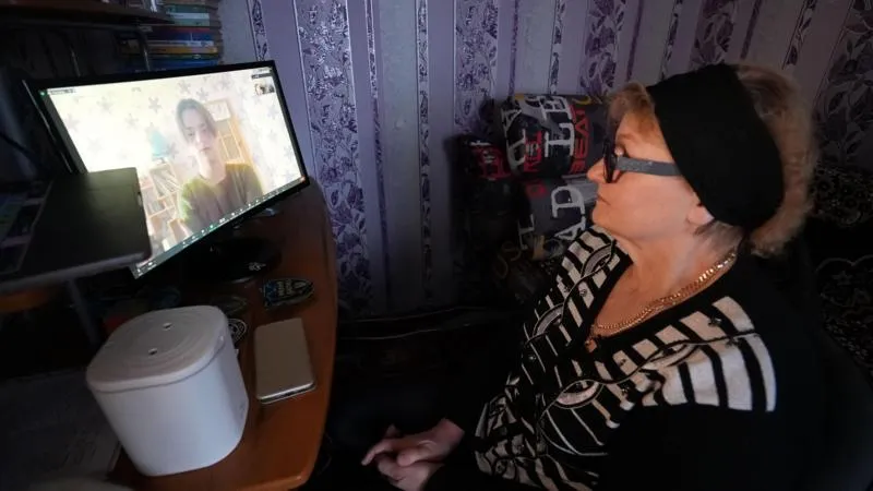 Удар по Грозі - Валентана з 14-річним онуком Удар по Грозі - Валентана з 14-річним онуком