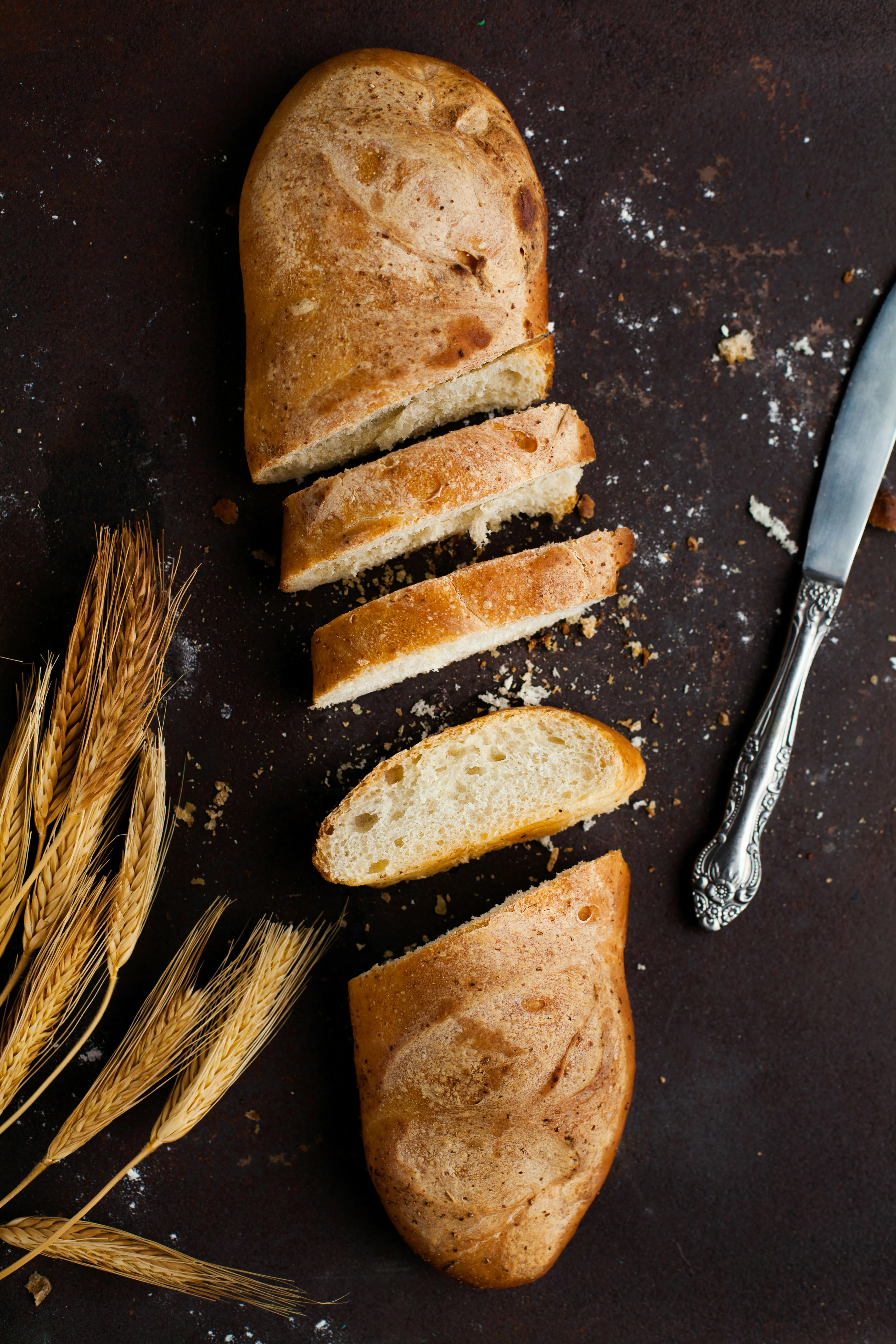 Вкусные блины можно сделать без муки: вам нужен только вчерашний хлеб