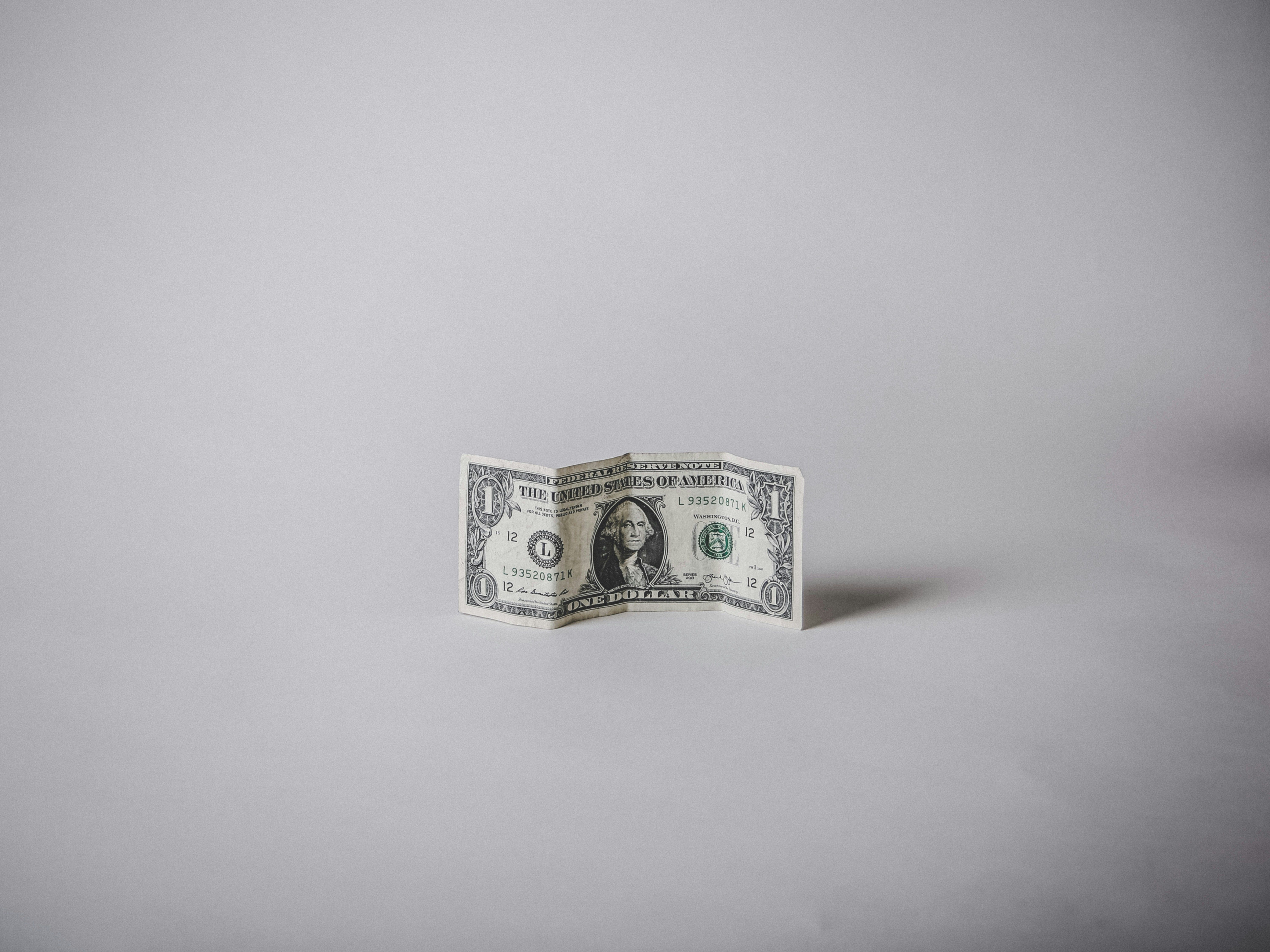 Какой курс доллара 28 февраля - где купить валюту выгодно