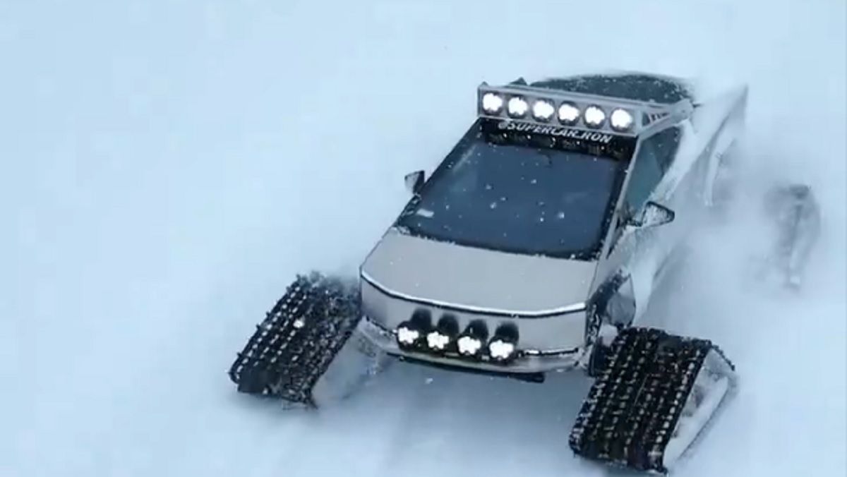 Подивіться, як виглядає Cybertruck з танковими гусеницями замість коліс - Техно Подивіться, як виглядає Cybertruck з танковими гусеницями замість коліс - Техно