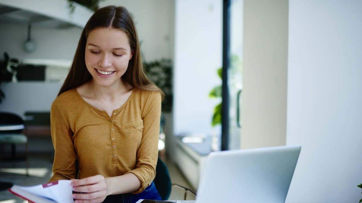 100 стипендій на навчання для дітей з Охматдиту 100 стипендій на навчання для дітей з Охматдиту