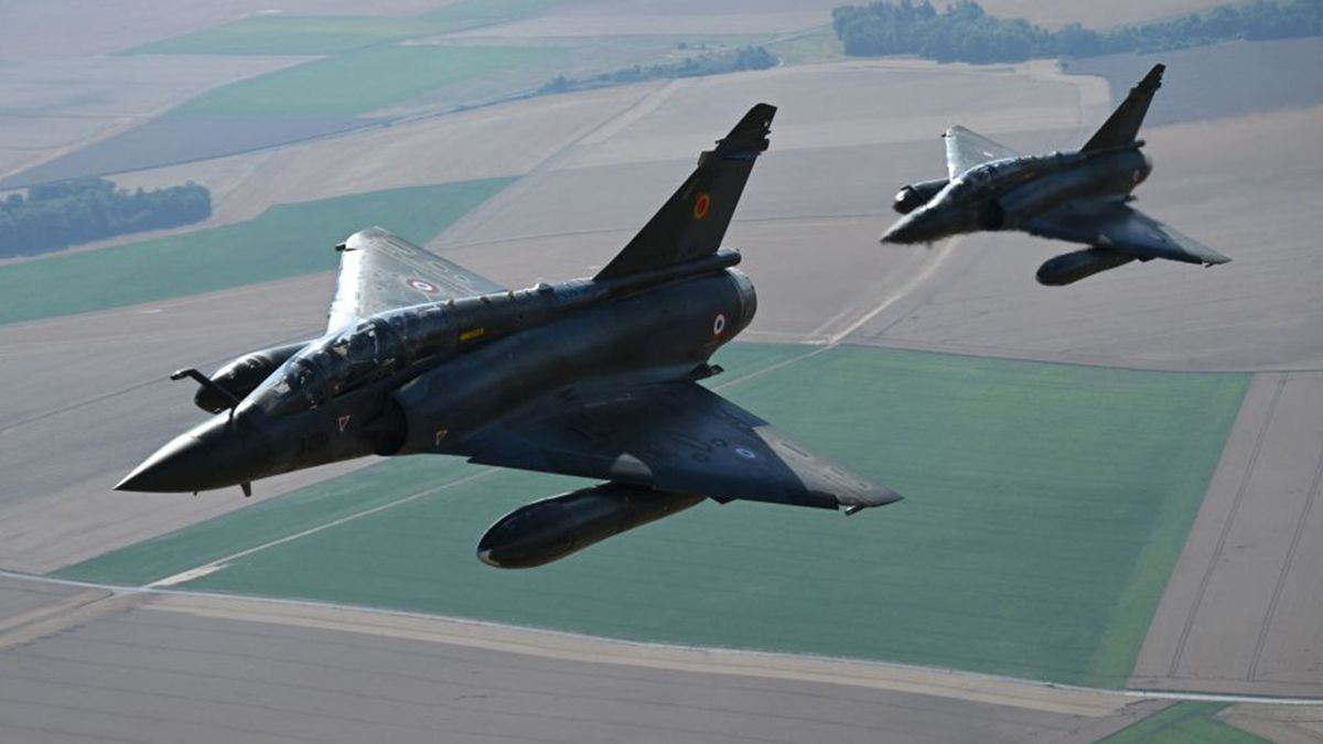 Літаки Mirage НАТО перехоплюють російські літаки над Балтикою і Польщею 29 лютого 2024 - дивіться відео