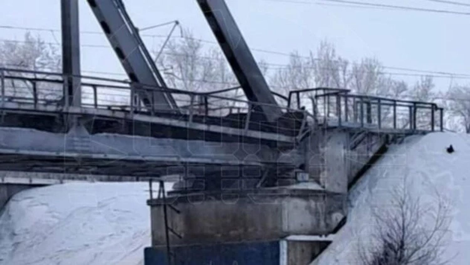 Транспортували військові вантажі: у ГУР підтвердили підрив моста в Росії й розповіли деталі - 24 Канал