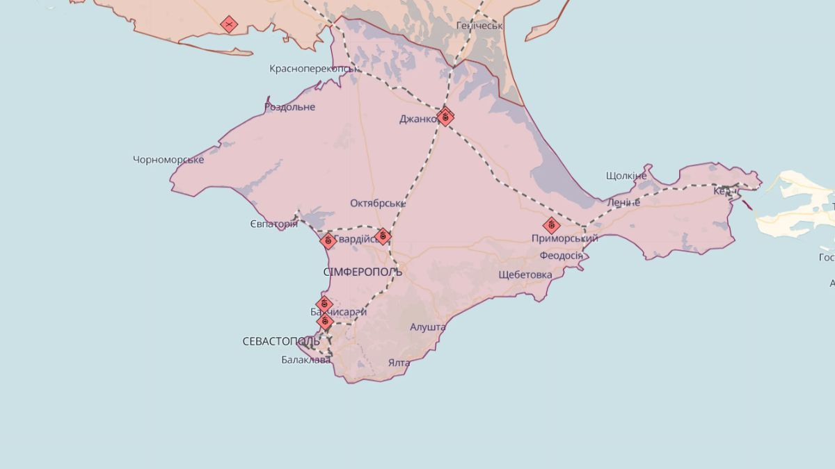 В Криму знову пролунали вибухи В Криму знову пролунали вибухи