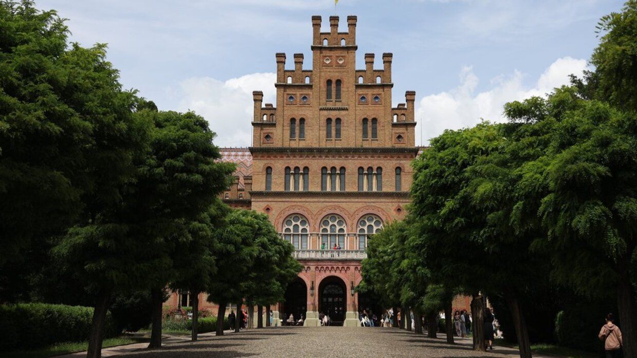 Заміна ректора Чернівецького університету - у виші відбудуться вибори Заміна ректора Чернівецького університету - у виші відбудуться вибори