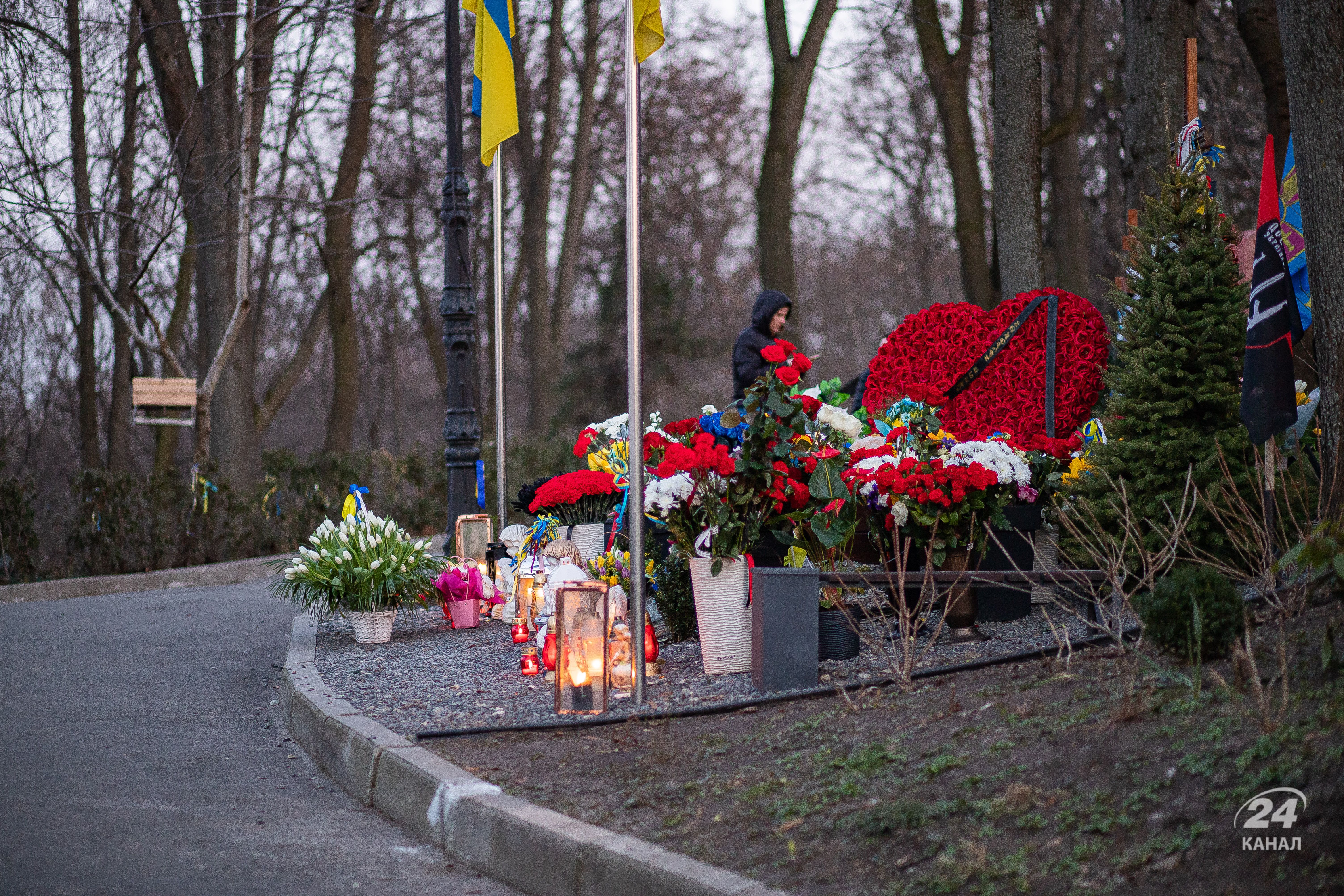 Могила Дмитра Коцюбайла Да Вінчі у Києві