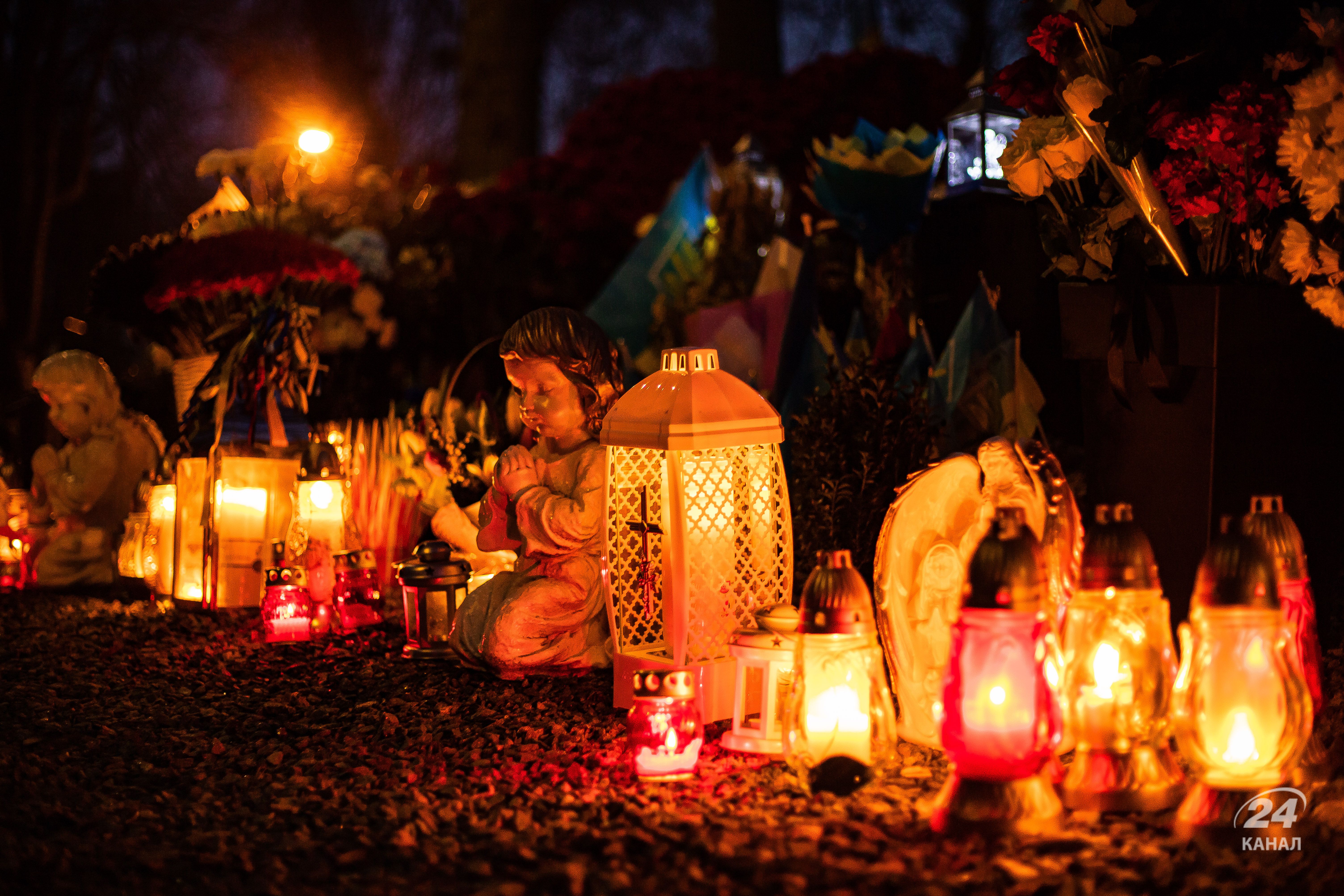 Могила Дмитра Коцюбайла Да Вінчі у Києві