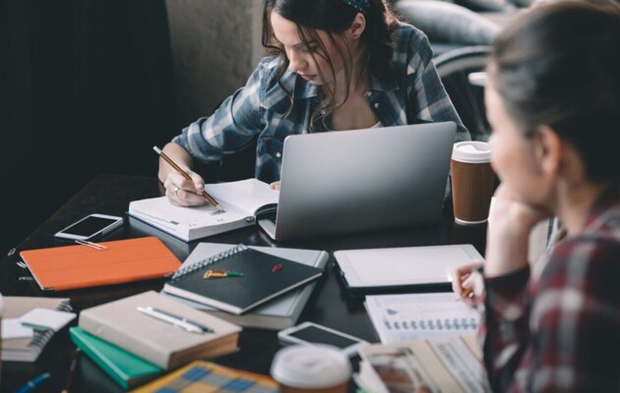 Протидія російським фейкам - як російська пропаганда лякає українських студентів Протидія російським фейкам - як російська пропаганда лякає українських студентів