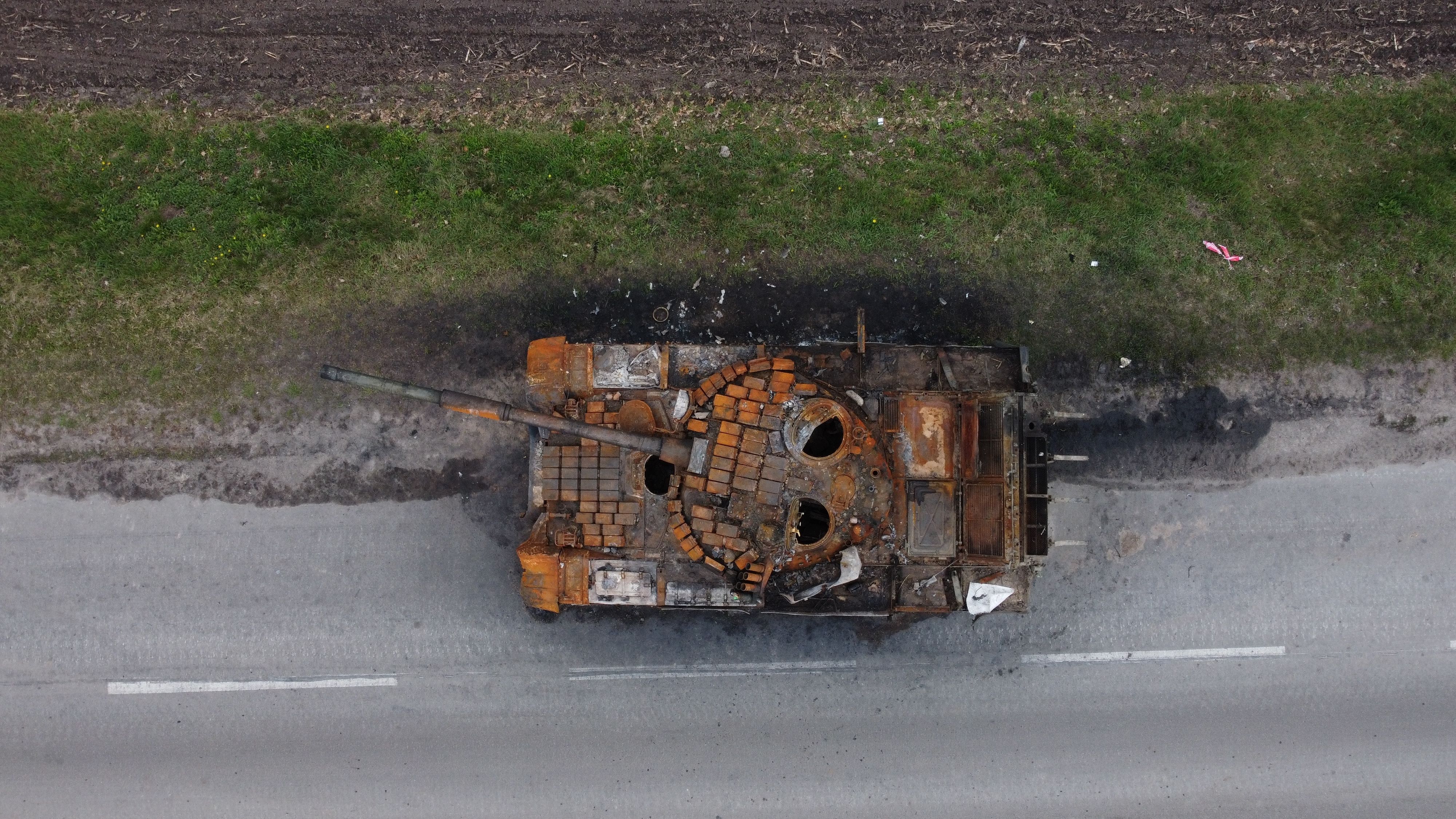 Росія розконсервувала до 40% танкових резервів