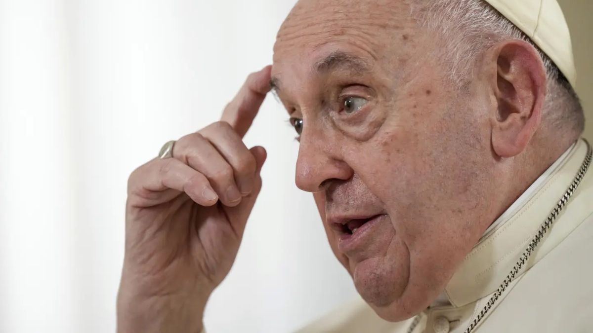 Папа Римський готовий відвідати Київ лише за однієї умови Папа Римський готовий відвідати Київ лише за однієї умови