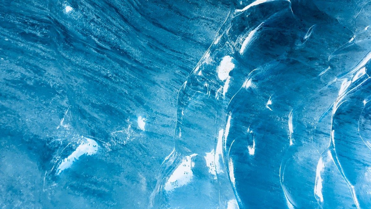 Вчені підрахували, яку кількість води приховує земна кора Вчені підрахували, яку кількість води приховує земна кора