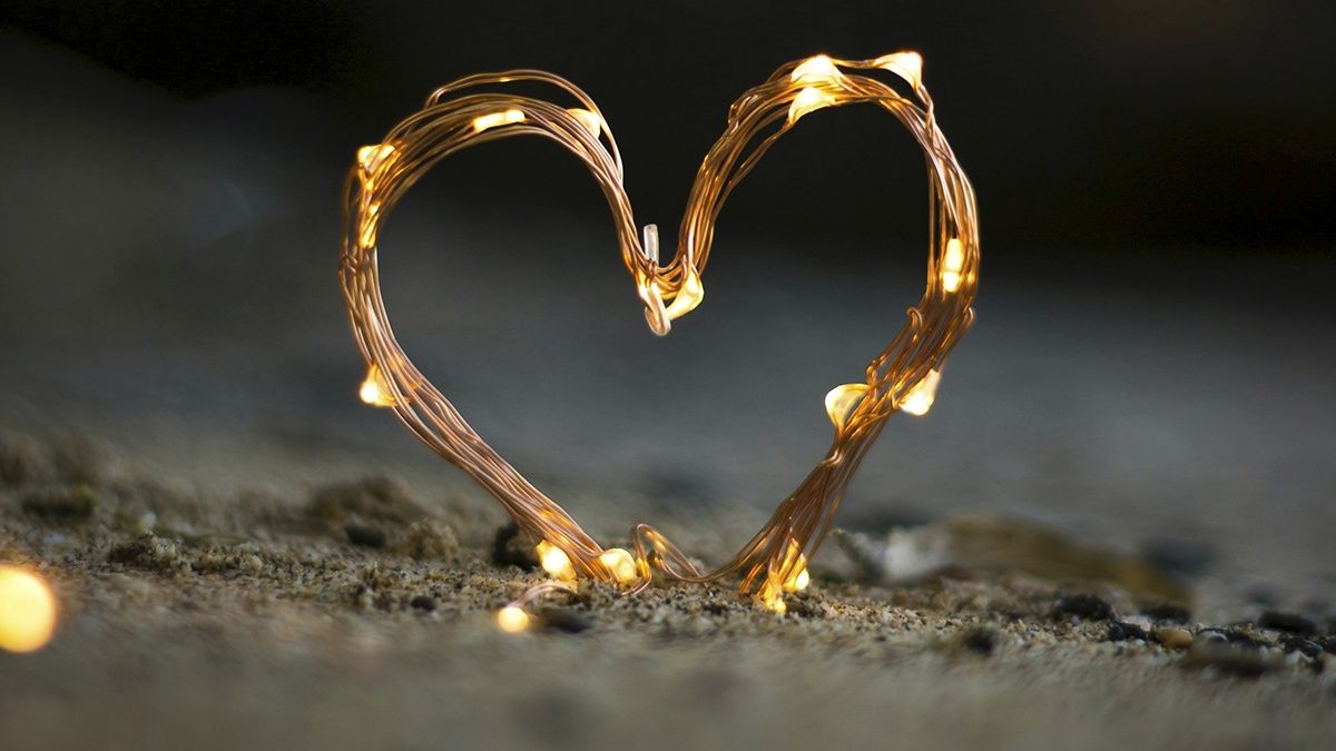 Кому надо прислушиваться к сердцу - Love