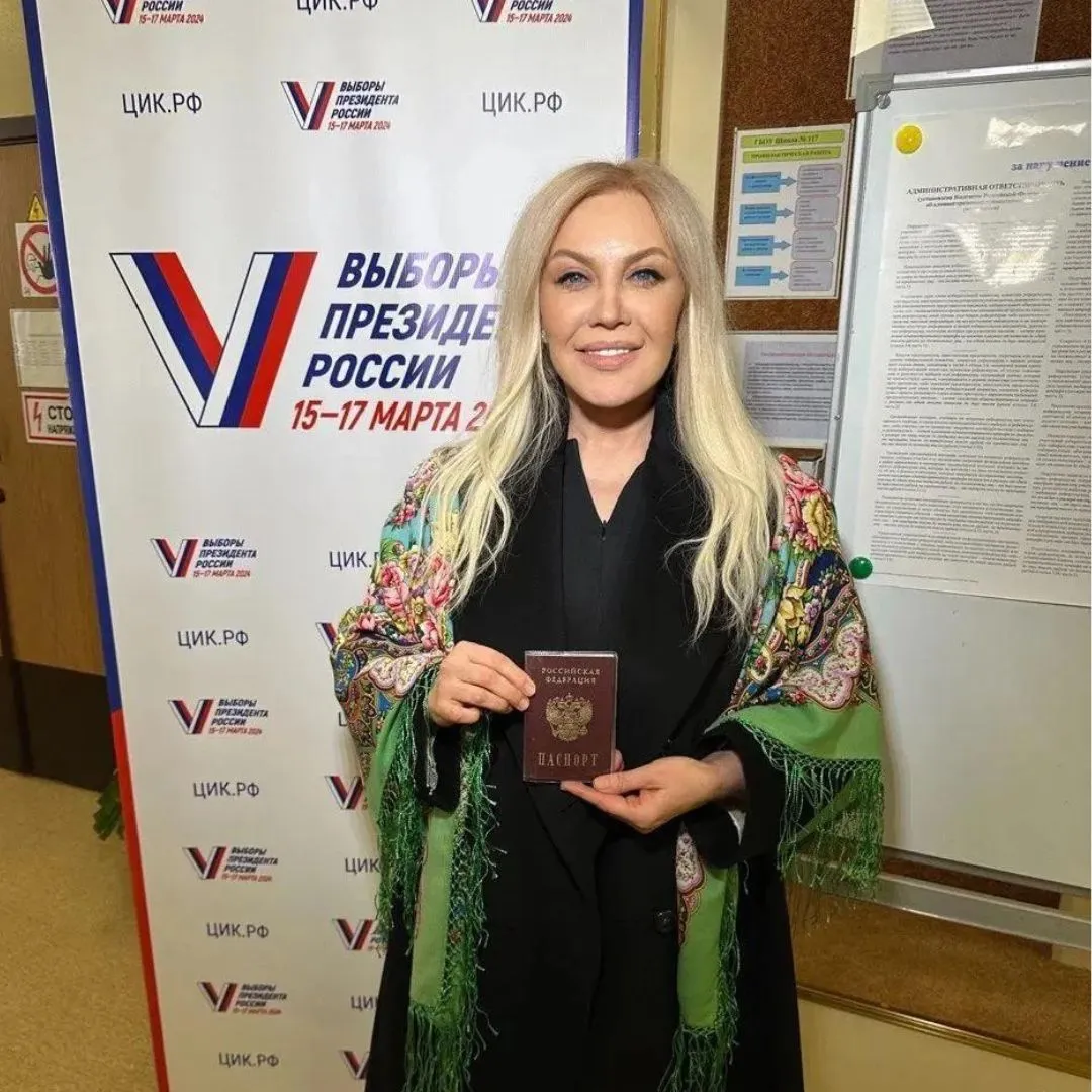 Таисия Повалий показалась с российским паспортом